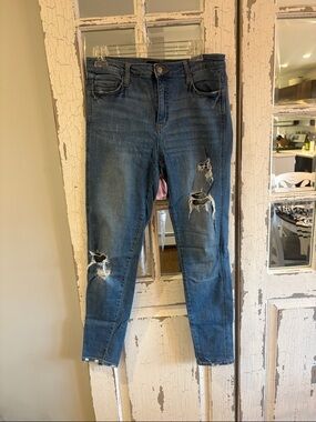 Vervet Women's Distressed washed  Blue Ripped Skinny Jeans